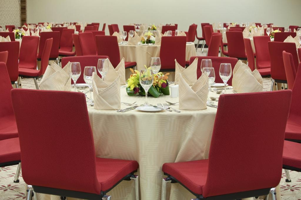 Hilton Garden Inn Riyadh Olaya Restauracja zdjęcie