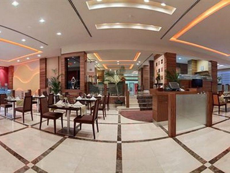 Hilton Garden Inn Riyadh Olaya Zewnętrze zdjęcie