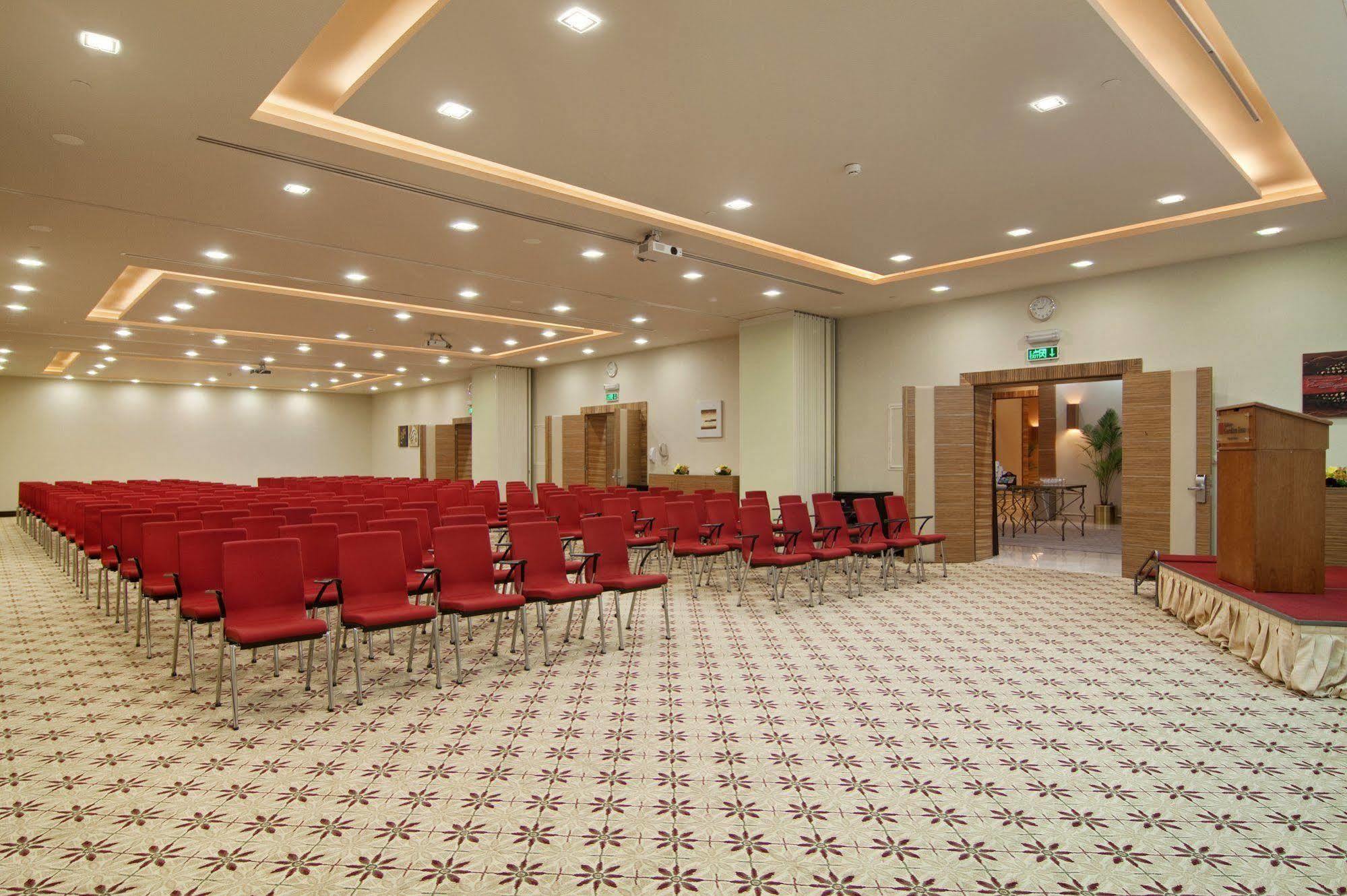 Hilton Garden Inn Riyadh Olaya Zaplecze biznesowe zdjęcie