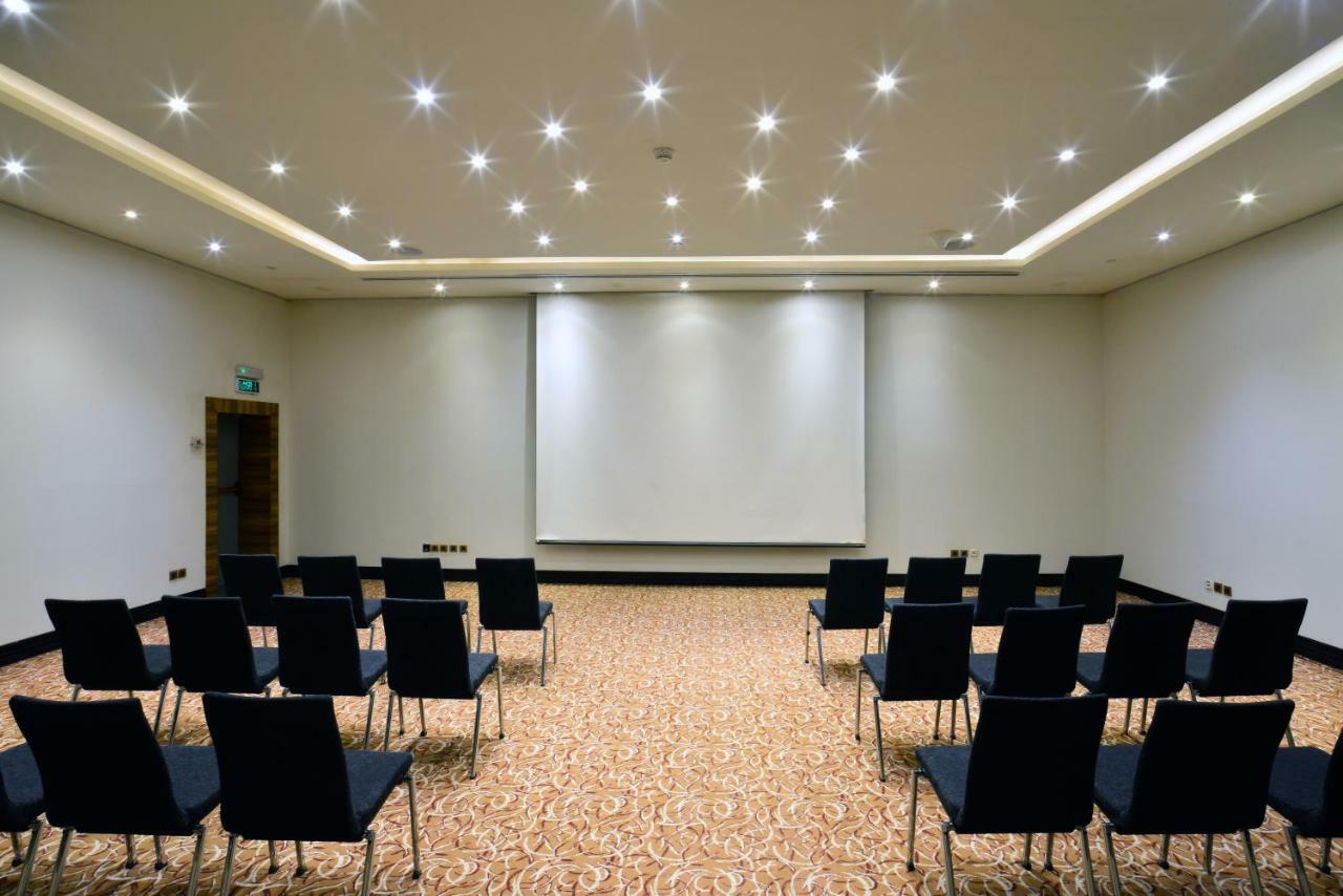 Hilton Garden Inn Riyadh Olaya Zewnętrze zdjęcie