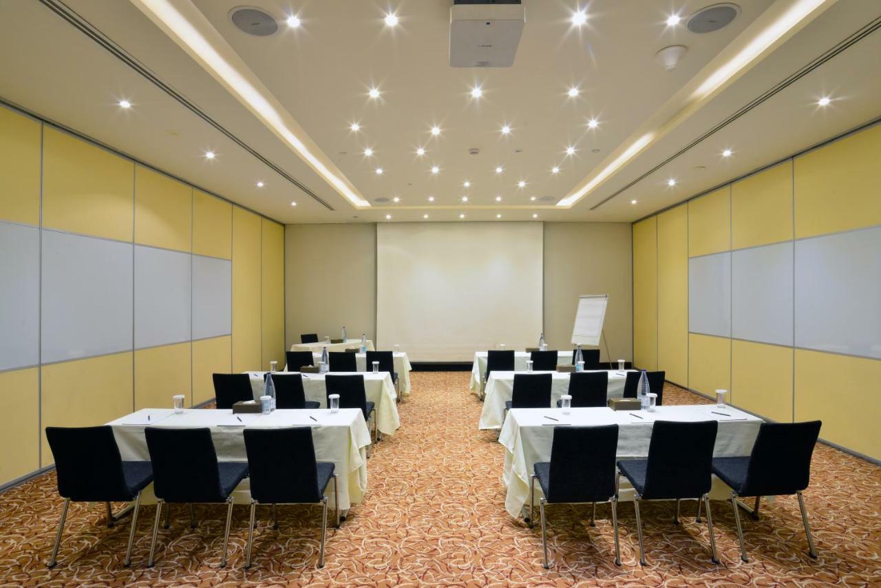 Hilton Garden Inn Riyadh Olaya Zewnętrze zdjęcie