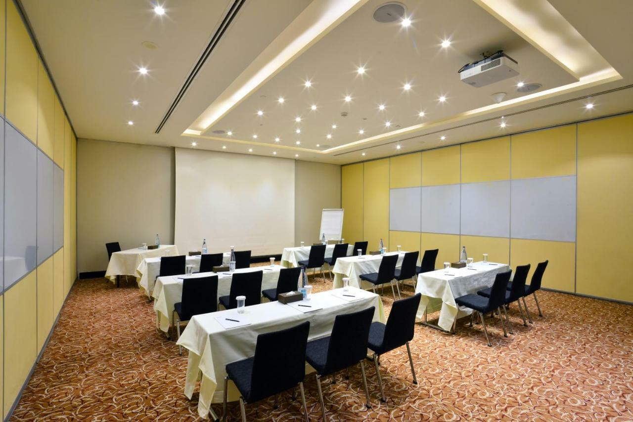 Hilton Garden Inn Riyadh Olaya Zewnętrze zdjęcie